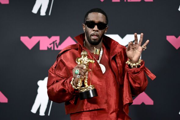 Diddy Won’t Plea Bargain Case Fighting Against Government Persecution